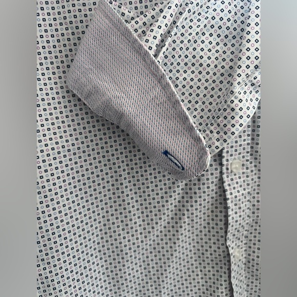 White Casual Button Down Shirt with Long Sleeves - Picture 11 of 11